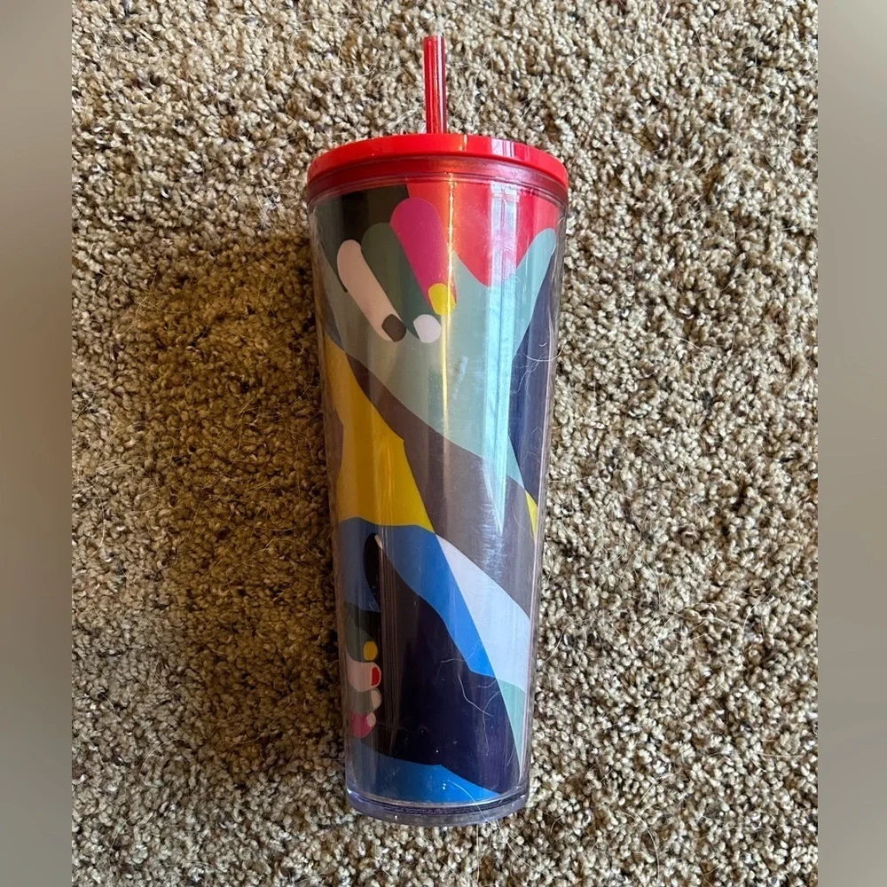 Starbucks Venti Love Heart Hand Tumbler 24 oz. Preloved great condition